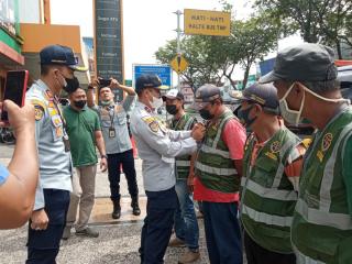 Pengelolaan Parkir Tepi Jalan Umum di Pekanbaru Resmi Beralih