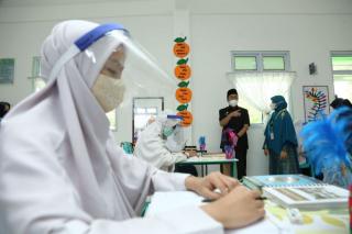 SMA 9 Pekanbaru Mulai Melaksanakan Sekolah Tatap Muka Terbatas Hari Ini