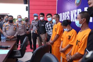 Anak Hantu di Riau ini Tukar Sepeda Motor Hasil