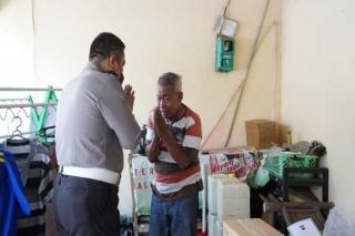 Kisah Agus, Pensiunan Polisi jadi Manusia Silver di Semarang