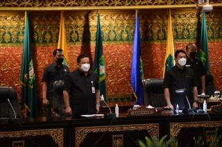 Pansus Ranperda Tentang Penambahan Penyertaan Modal 2 BUMD Riau Resmi Dibentuk