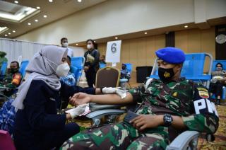 Sambut HUT ke-76 TNI, Danrem 031/WB Gelar Donor Darah