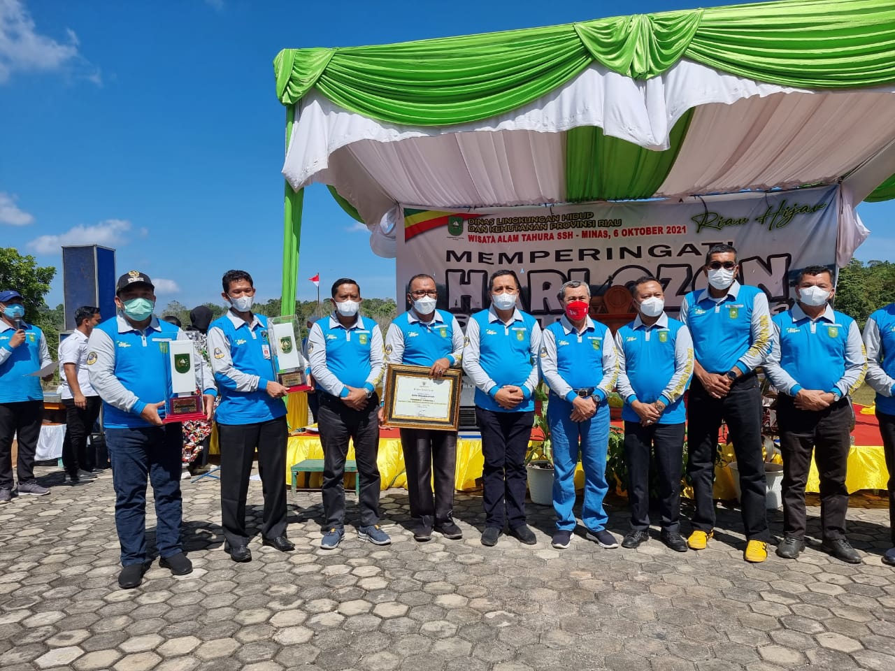 Terima 3 Kategori Penghargaan Dari Pemerintah Provinsi Riau, Bupati Kasmarni Berikan Apresiasi