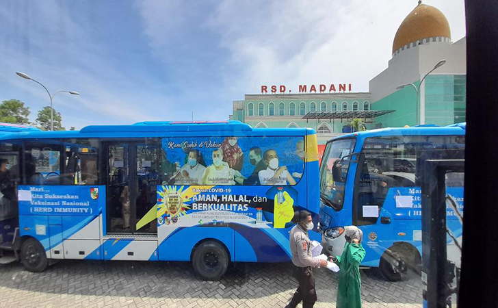 Tancap Gas, Pekanbaru Kejar Capaian Vaksinasi bagi Lansia