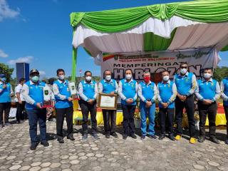 Terima 3 Kategori Penghargaan Dari Pemerintah Provinsi Riau, Bupati Kasmarni Berikan Apresiasi