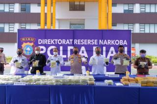 Polda Riau Gagalkan Penyelundupan Sabu 87 Kilogram dari Malaysia