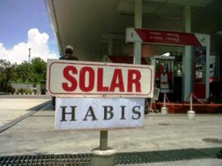 Dewan Curigai Solar Langka di Pekanbaru Karena Sengaja Dihilangkan