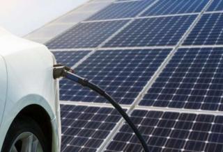 Pemerintah Targetkan Produksi 600 Ribu Unit Mobil Listrik pada 2030