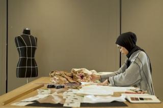 Keren, Desainer Muda Riau Bawa Batik Bono ke Kancah Nasional