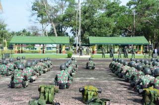 Danrem 031 WB Lepas 382 Perajurit Kompi Senapan Yonif 132/Bima Sakti Latihan Uji Siap Tempur