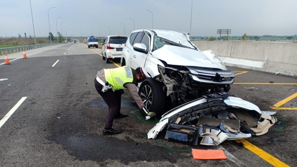 Artis Vanessa Angel dan Suami Meninggal Dunia dalam Kecelakaan di Tol Jombang 