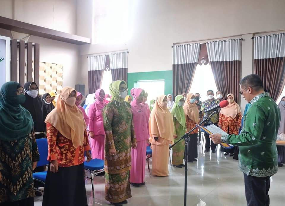 Bupati Meranti Kukuhkan Pengurus GOW Periode 2021-2026
