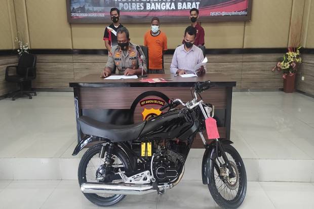 Kakek di Bangka Barat Nekat Curi Motor Milik Polisi