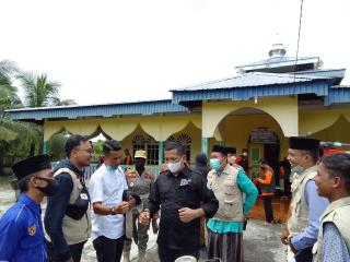 Tinjau Proses Vaksinasi, Bupati Meranti Berharap Realisasi Target Tercapai