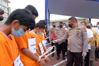 97 Kali Beraksi, 9 Orang Spesialis Jambret di Pekanbaru Akhirnya Ditangkap Polisi