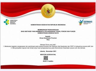 Insan Kesehatan Riau Terima 6 Penghargaan Sekaligus pada Peringatan Hari Kesehatan Nasional ke 57
