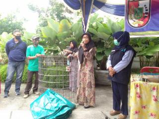 Anggota DPRD Pekanbaru Sri Rubiyanti Bantu Kelompok Usaha Perikanan