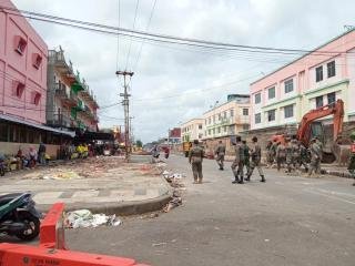 Pasca Relokasi dan Pembongkaran Lapak Pedagang Agus Salim, Puluhan Personel Satpol PP Berjaga