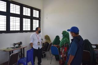 IZI Riau Bekerjasama dengan PHR Gelar Pelatihan Keterampilan Menjahit
