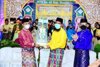 MTQ Ke-46 Tingkat Kabupaten Bengkalis Ditutup, Kafilah Kecamatan Bengkalis Kembali Raih Juara Umum