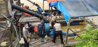 Polsek Kuantan Tengah Tertibkan PETI di Pulau Komang Kuansing Tanpa Pelaku