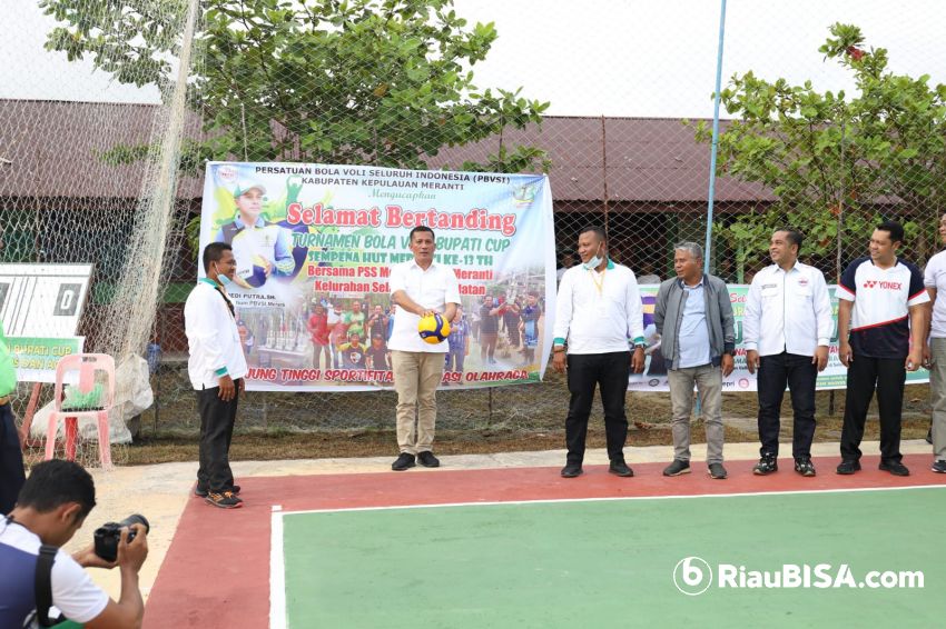 Buka Turnamen Volleyball Bupati Cup I, Bupati: Jangan Fokus ke Porprov, Kita Perbaiki dari Dalam Dulu