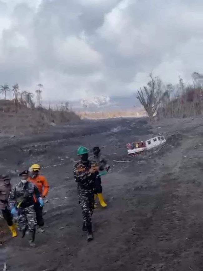 Gunung Semeru Naik Status Jadi Siaga