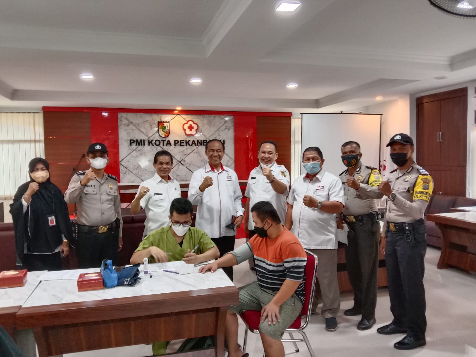PMI Pekanbaru Gelar Vaksinasi Massal Covid-19