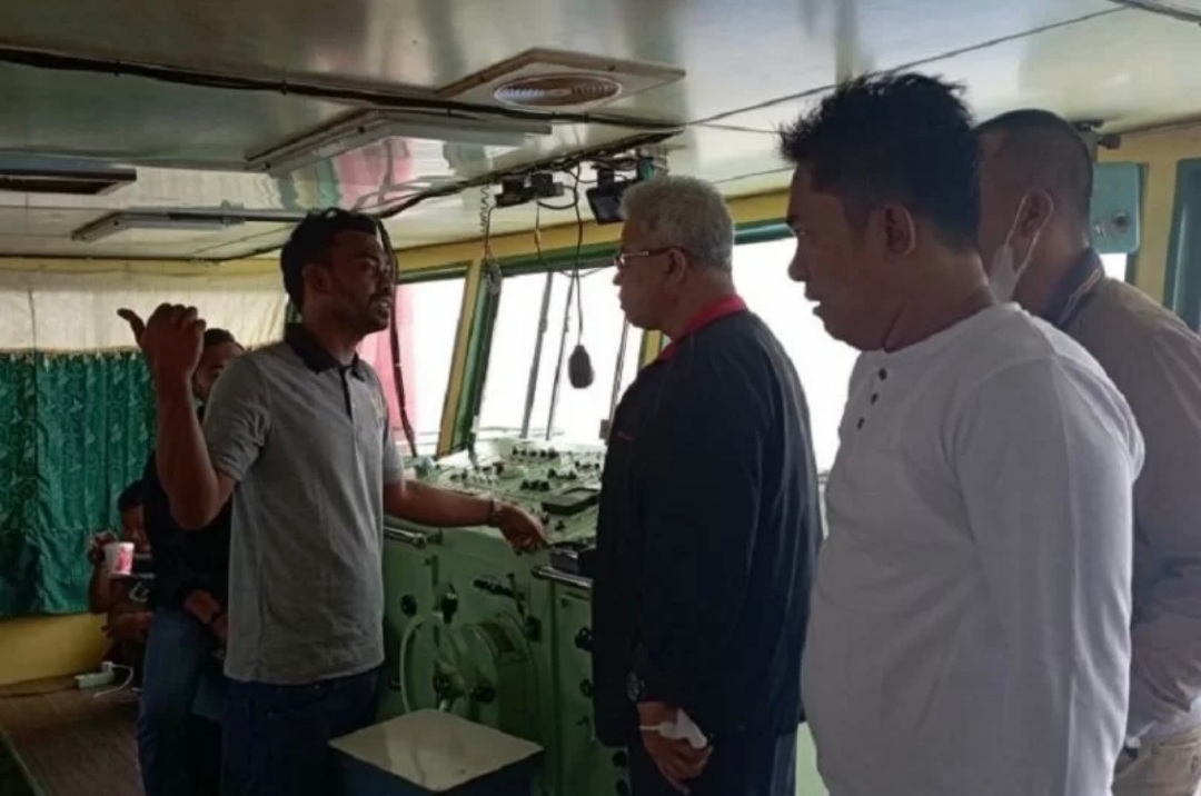 4 Jam Terkatung-katung di Laut Bengkalis, Anggota DPR RI Meradang