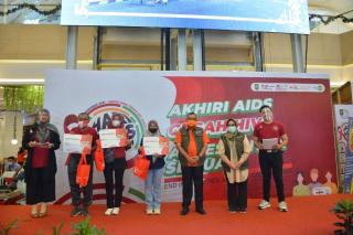 Peringatan Hari AIDS Sedunia Provinsi Riau, Wagubri: Mari Bergandeng Tangan Lakukan Penanggulangan AIDS di Riau
