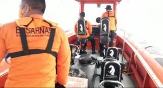 ABK KMP Citra Mandala Abadi Terjun di Perairan Laut Meranti