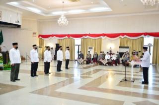 Gubri Lantik Pimpinan Baznas Riau Masa Bakti 2021- 2026, Berikut Namanya