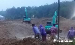 Gunakan 2 Alat Berat, PETI di Kuantan Mudik Beraktivitas Malam Hari