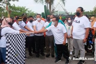 Sempena HUT Kepulauan Meranti ke 13, Masyarakat Ramaikan Jalan Santai Berhadiah