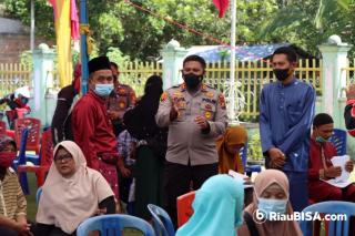 Vaksinasi Keliling Polres Kepulauan Meranti Disambut Antusias Masyarakat