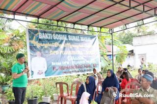 Bupati Adil Kunjungi Sunatan Massal di Dumai