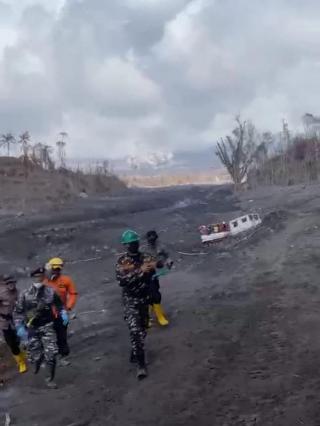 Gunung Semeru Naik Status Jadi Siaga