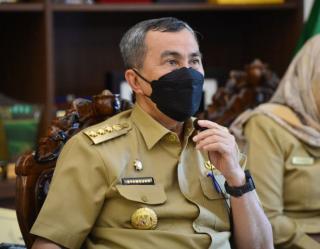 Gubernur Riau Minta Daerah Siapkan Lokasi Vaksinasi Anak