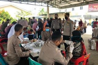 Vaksinasi COVID-19 di Inhu, Dapat Hadiah Sembako & Elektronik