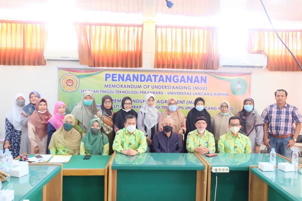 STT Pekanbaru Jalin Kerja Sama dengan Unilak