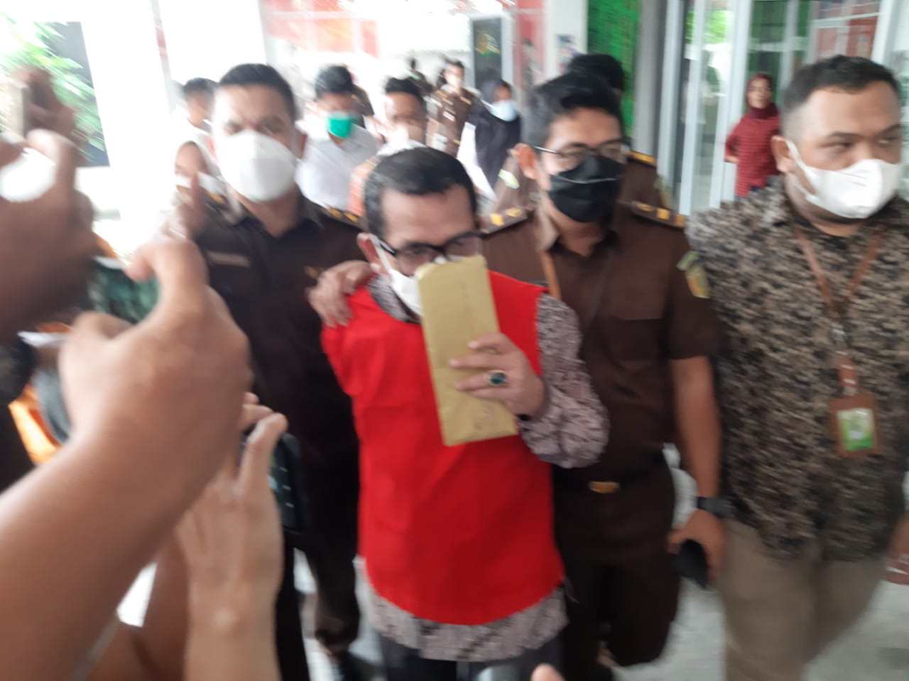 Oknum Dekan Dugaan Cabul FISIP UNRI Resmi Ditahan Kejaksaan