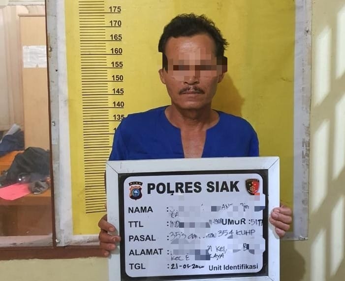 Dibakar Api Cemburu,Warga Bungaraya Siak Bacok Tetangga Berulang Kali 