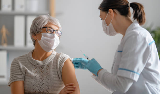 Pantangan dan Anjuran Setelah Vaksin Booster Menurut Dokter