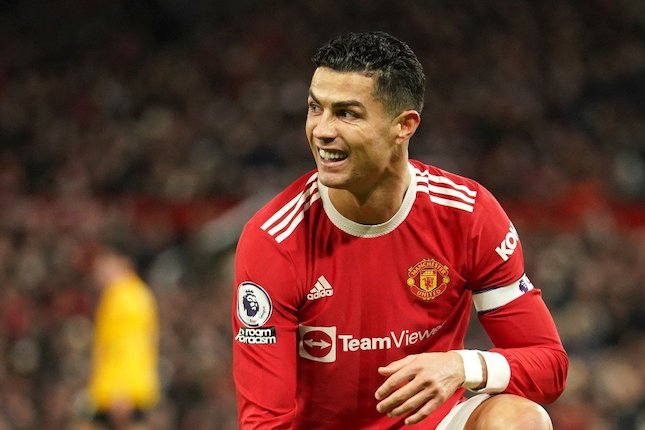 Cristiano Ronaldo Terima Penghargaan Spesial dari Globe Soccer Awards