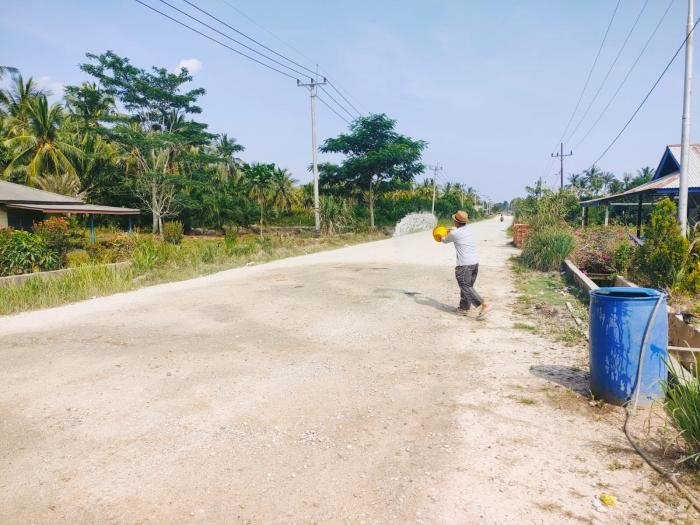Jalan Lintas Rupat Belum di Aspal, Warga Keluhkan Debu Saat Musim Kemarau Tiba