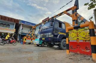 Awasi Mobilitas, Dishub Bengkalis Pasang CCTV di Portal Gajah Mada