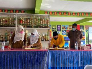 Jemput Calon Mahasiswa, Rektor Unilak Motivasi Siswa SMAN 6 Pekanbaru