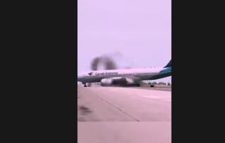 Video Pesawat Garuda Kesulitan Mendarat di Iran Dipastikan Hoaks!