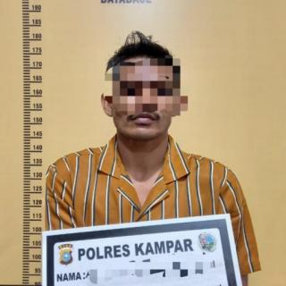 Simpan Satu Paket Ganja Kering, Pemuda di Kuok Ini Tak Berkutik Saat Polisi Datang