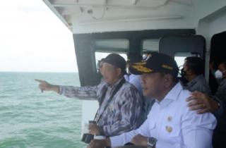 Wamenhan Herindra Tinjau Pembangunan Mercusuar di Perbatasan Indonesia dengan Malaysia, Singapura